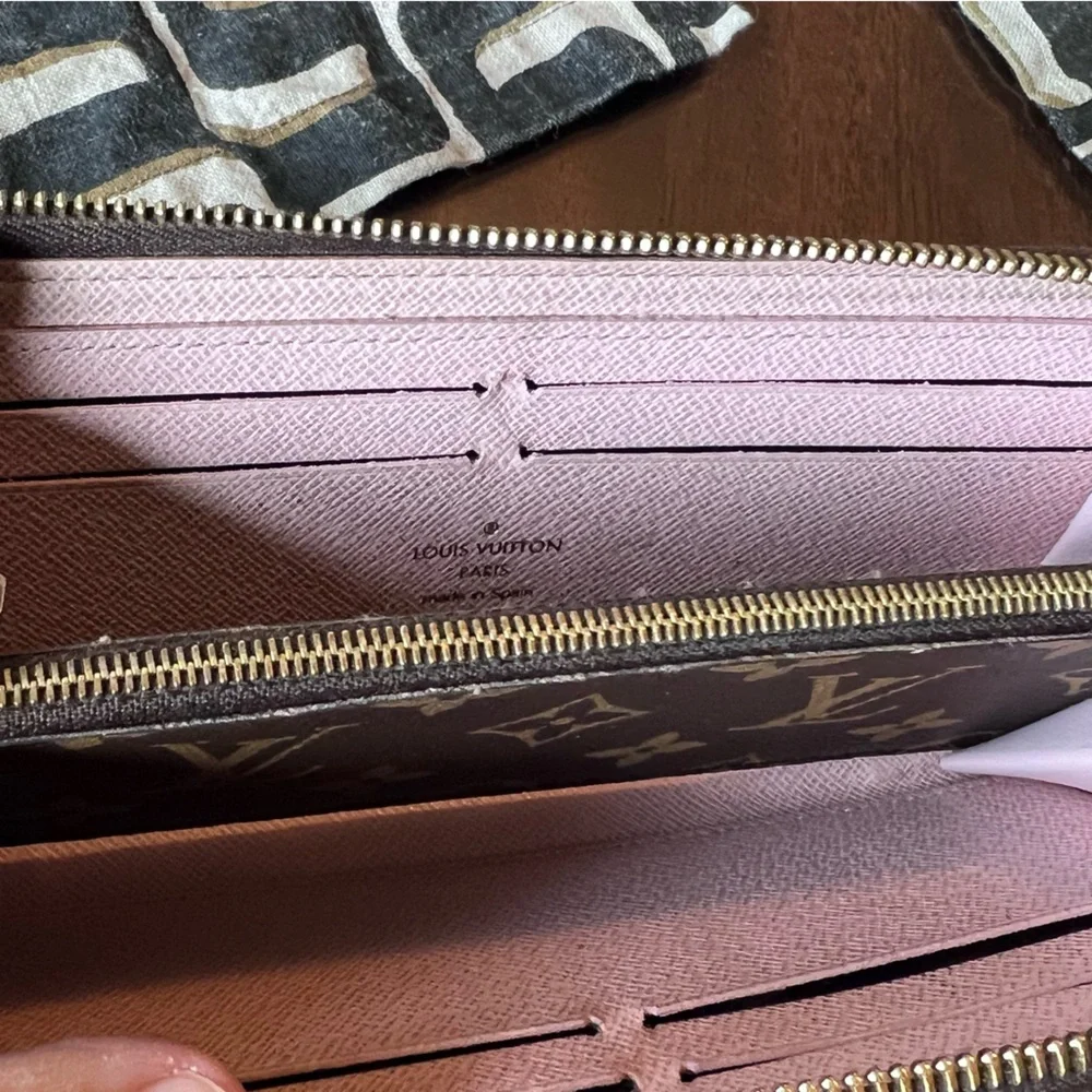 Authentic Louis Vuitton Rose Ballerine Pink and Brown Zipper Clemence zip Wallet - Picture 8 of 14